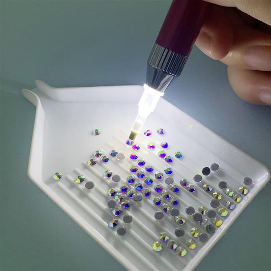 Luminous pencil diamond painting